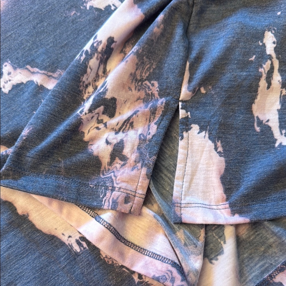Old Navy Active Ultralite Purple and Pink Marbled Tie Dyed Tank Top - Picture 5 of 6